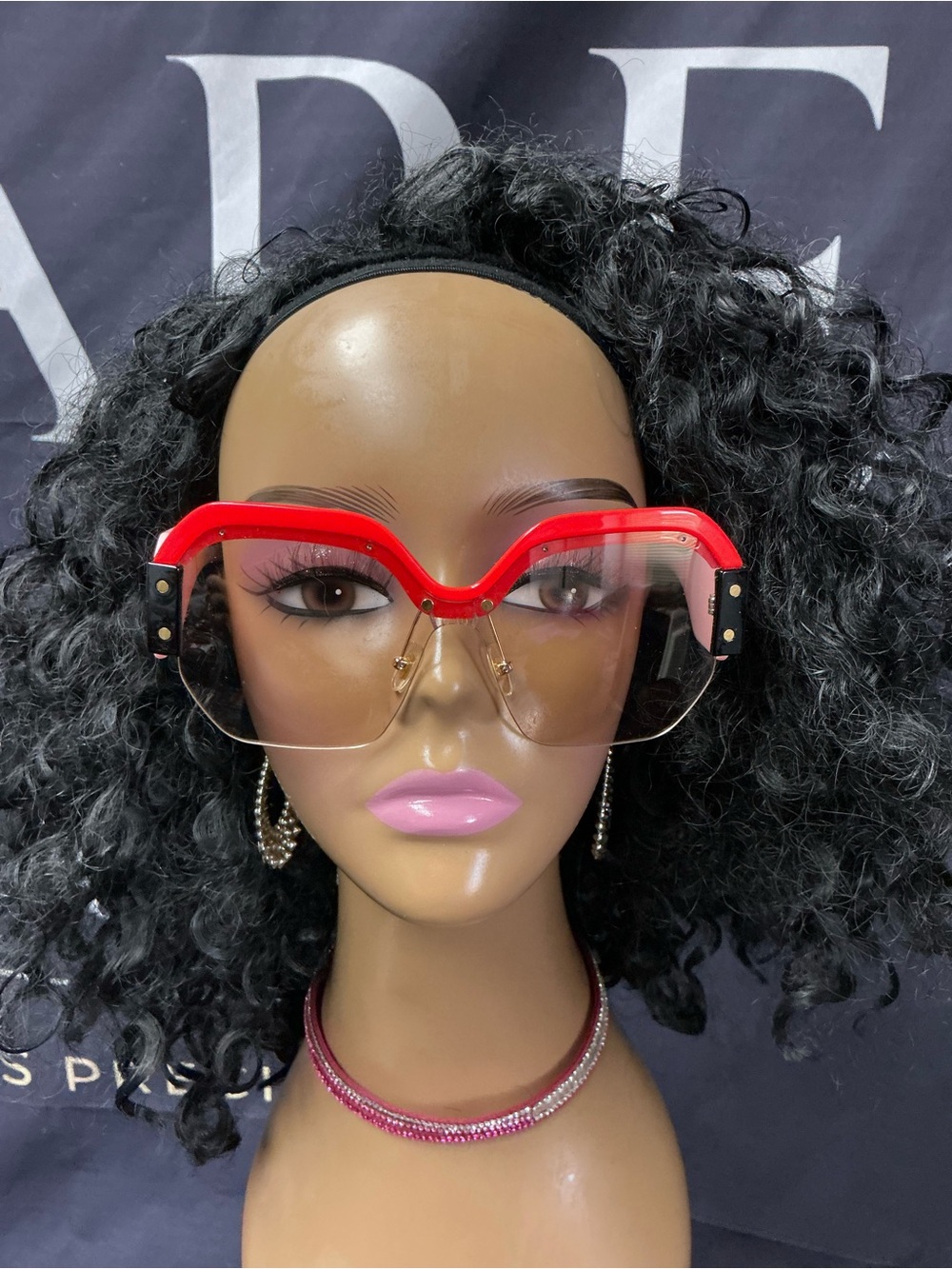 Bold Red Top-Frame Women's Sunglasses with Gradient Lenses